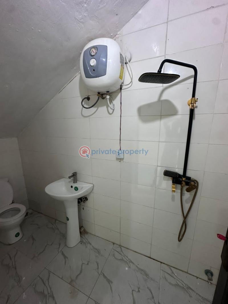 1 bedroom Mini Flat For Rent Ologolo Lekki Lagos - 6