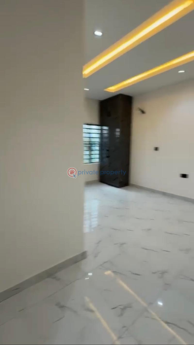 2 bedroom Flat & Apartment For Sale Yaba Gra Yaba Lagos - 4