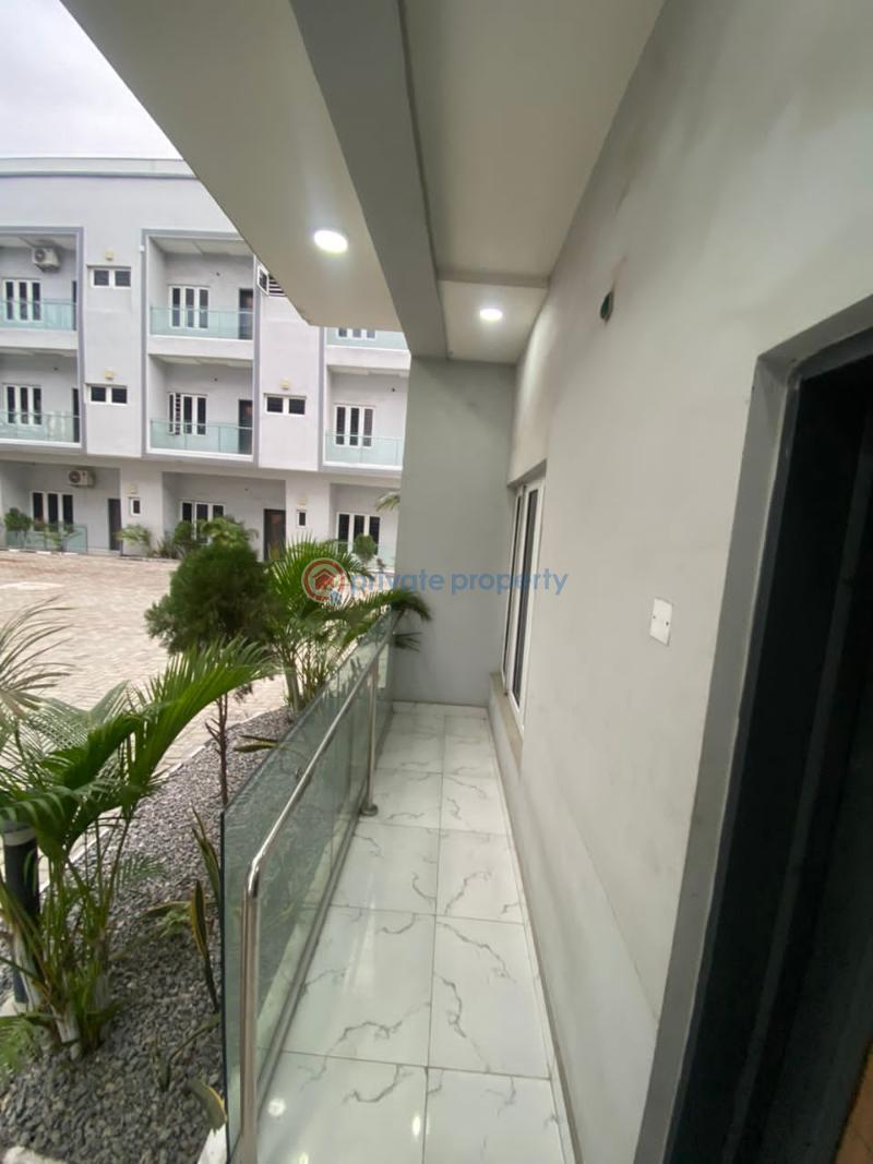 1 bedroom Flat & Apartment For Rent Mobil Road, Ilaje Lekki Lagos - 2