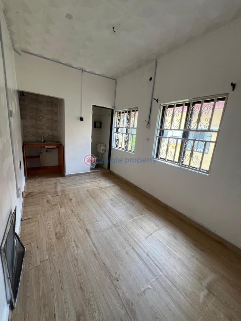 1 bedroom Studio Apartment For Rent Brazas Plaza Off Admiralty Way Lekki Phase 1 Lagos - 4