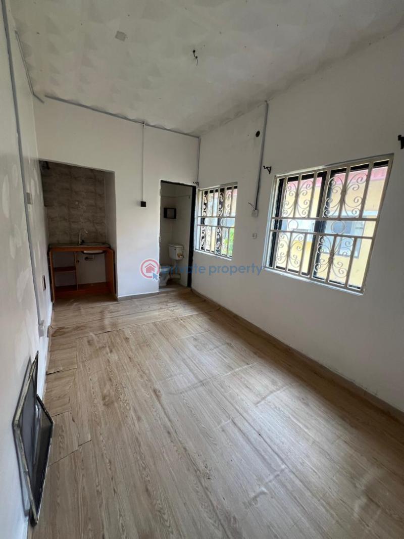 1 bedroom Studio Apartment For Rent Brazas Plaza Off Admiralty Way Lekki Phase 1 Lagos - 3