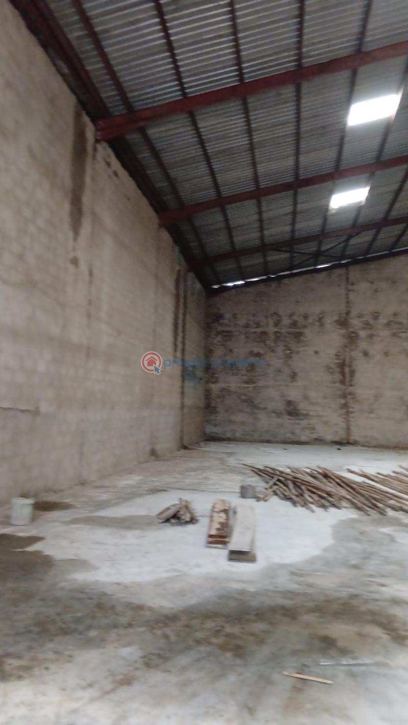 2 bedroom Warehouse For Rent Industrial Eric Moore Surulere Lagos - 3