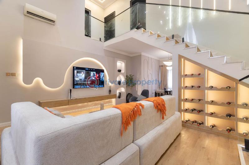 3 bedroom Flat & Apartment Short let Off Admiralty Way Lekki Phase 1 Lagos - 2