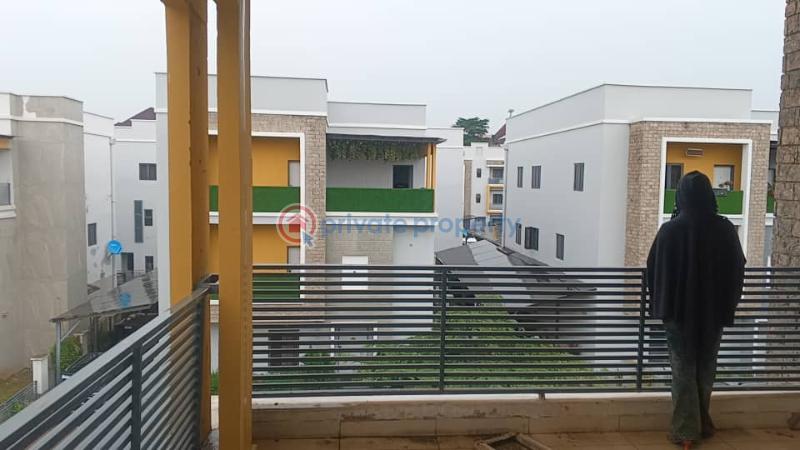 7 bedroom Detached Duplex For Sale Wuse Abuja Phase 1 