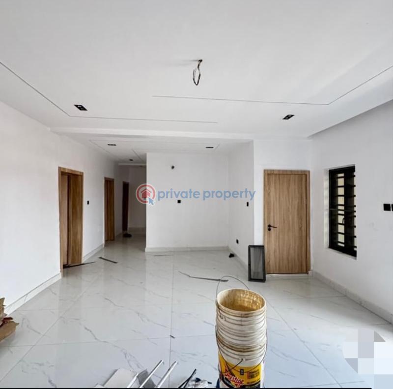 3 bedroom Block Of Flats For Sale Alagomeji Yaba Lagos - 8