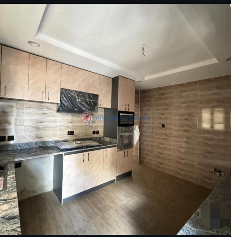 3 bedroom Block Of Flats For Sale Alagomeji Yaba Lagos - 3