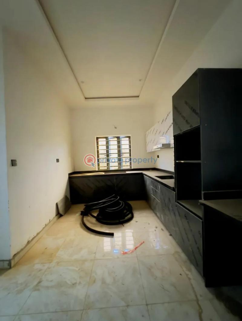 4 bedroom Semi detached Duplex For Sale Ogudu GRA Lagos - 12