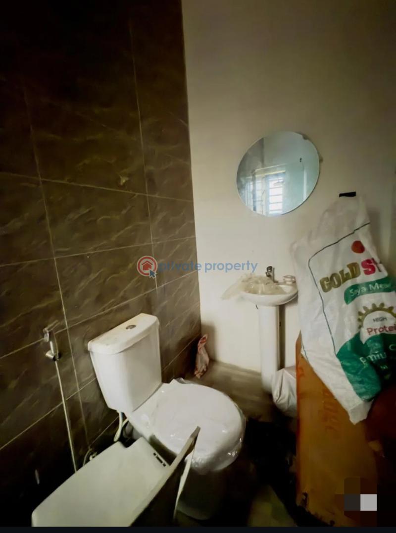 4 bedroom Semi detached Duplex For Sale Ogudu GRA Lagos - 13