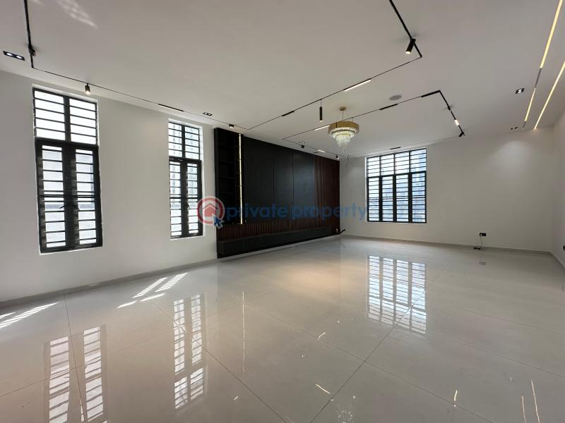 5 bedroom Detached Duplex For Sale Chevron Lekki Lagos - 5
