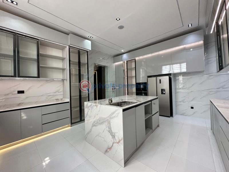 5 bedroom Detached Duplex For Sale Chevron Lekki Lagos - 9