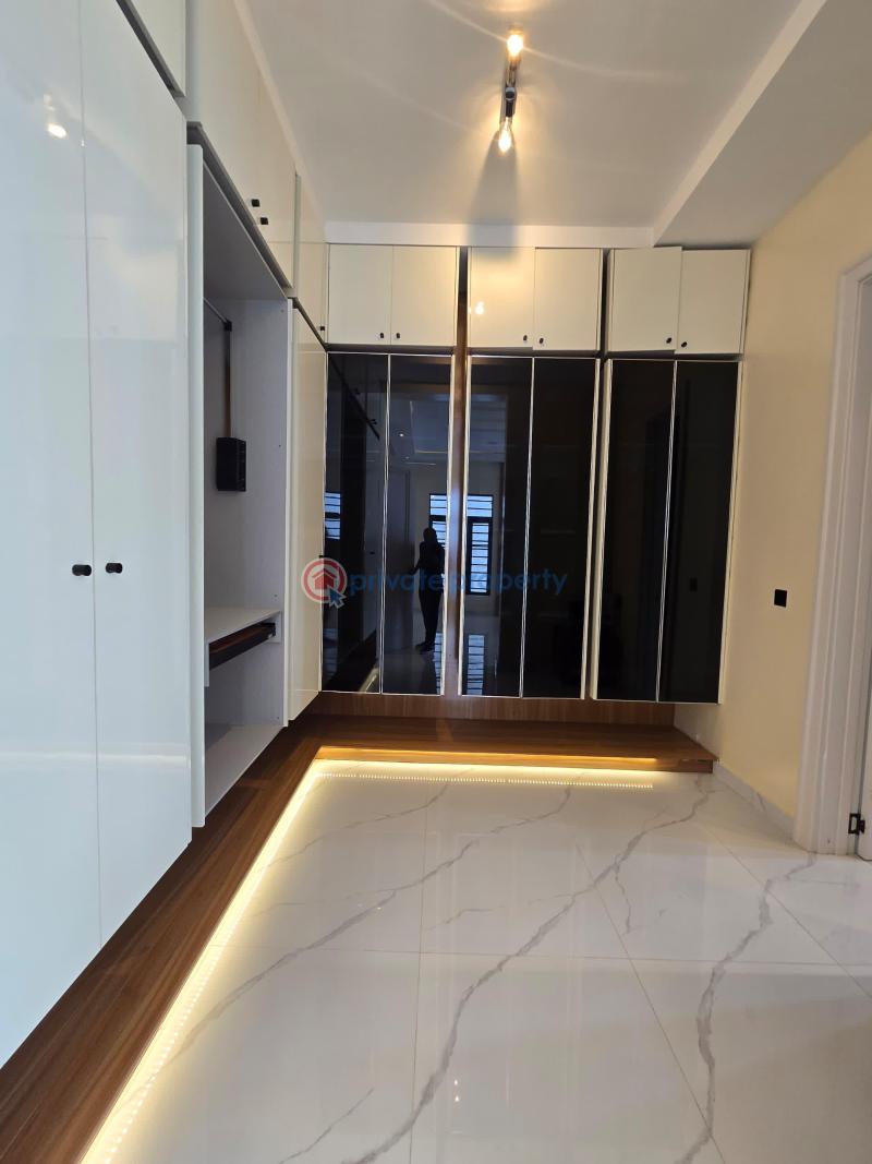 5 bedroom Detached Duplex For Sale Lekki County Ikota Lekki Lagos - 11