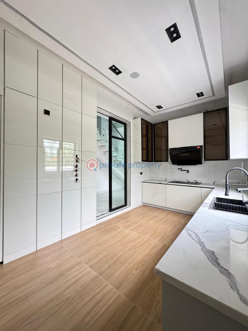 5 bedroom Detached Duplex For Sale Vgc Extension Lekki Lagos - 11