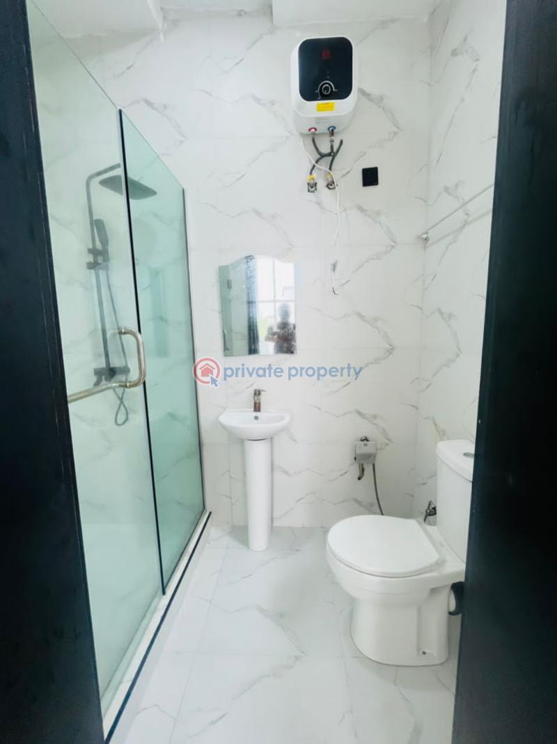 5 bedroom Semi detached Duplex For Sale Behind Novare Shopping Mall, Monastry Road, Sangotedo Ajah Lagos - 37