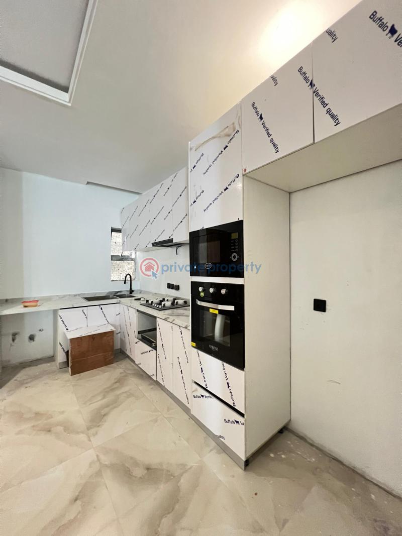 Luxuriously finished 2 bedroom maisonette suitable for investment - 4 2 bedroom House For Sale Lekki Phase 1 Lagos - 4