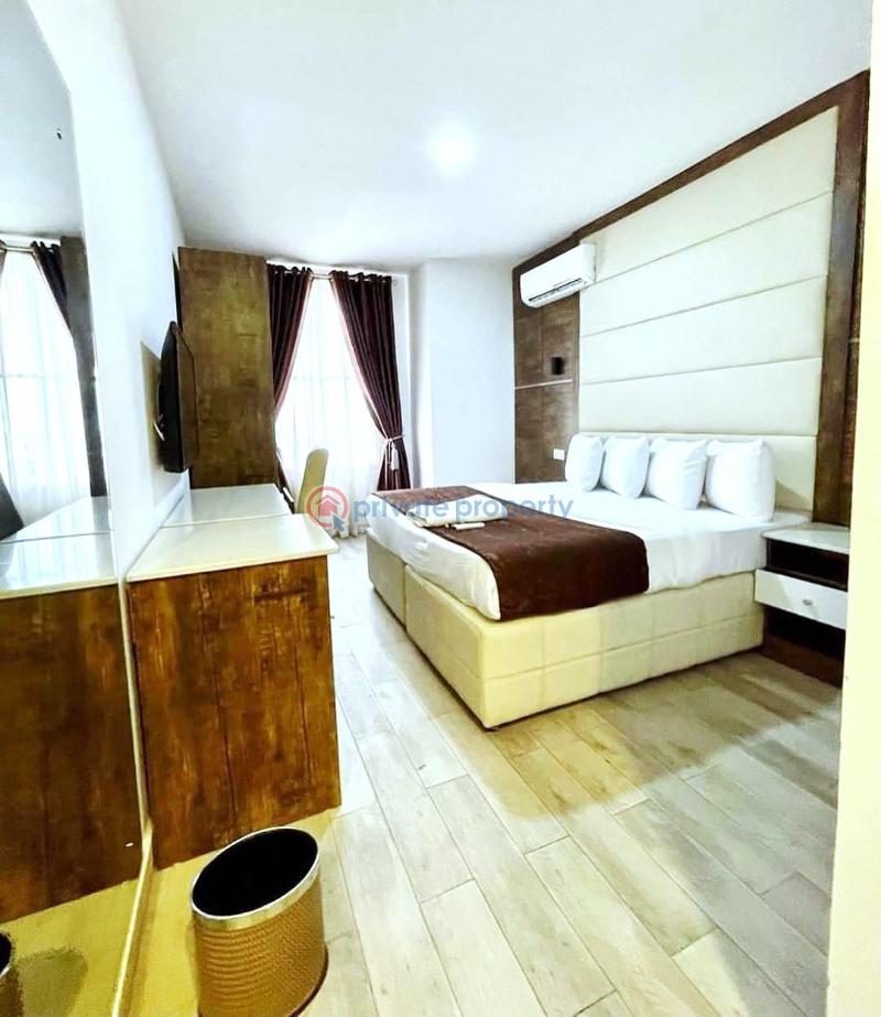 3 bedroom Flat & Apartment For Sale Banana Island Ikoyi Lagos - 2
