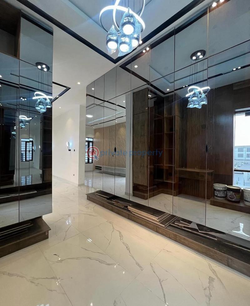 5 bedroom Detached Duplex For Sale Before Chevron Ologolo Lekki Lagos - 4