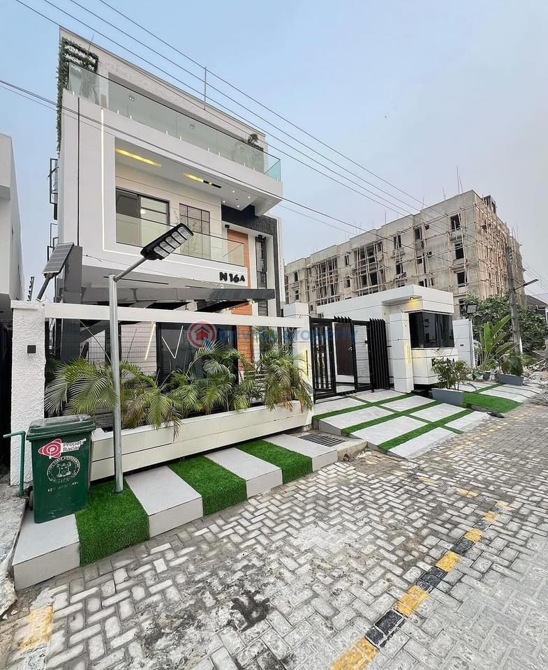 5 bedroom Detached Duplex For Sale Before Chevron Ologolo Lekki Lagos - 1