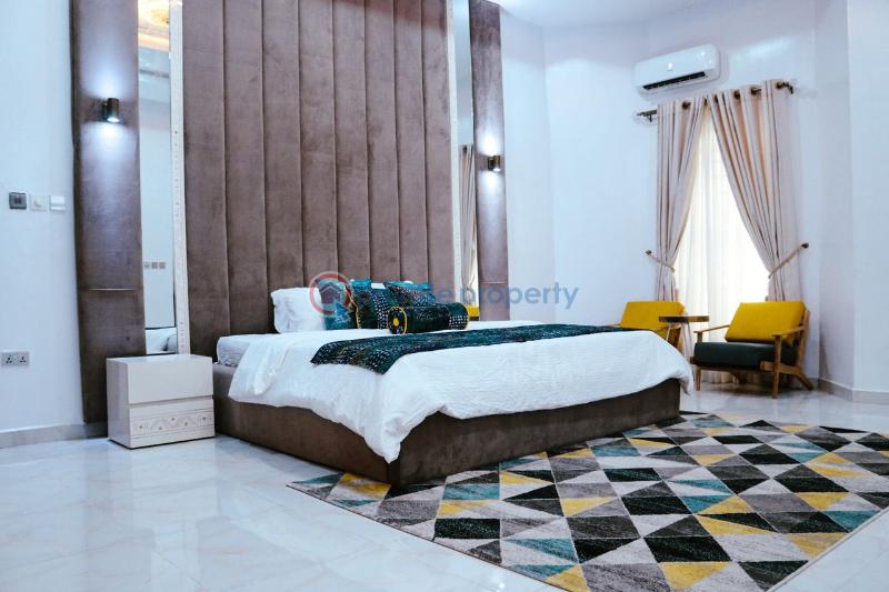 4 bedroom Semi detached Duplex Short let Chevron Lekki Phase 2 Lagos - 2