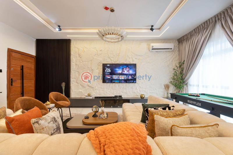 3 bedroom Block Of Flats Short let Phase1, Lekki Phase 1 Lagos - 1