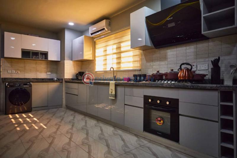 Luxuriously furnished 3 bedrooms - 4 3 bedroom Block Of Flats Short let Victoria Island Lagos - 4