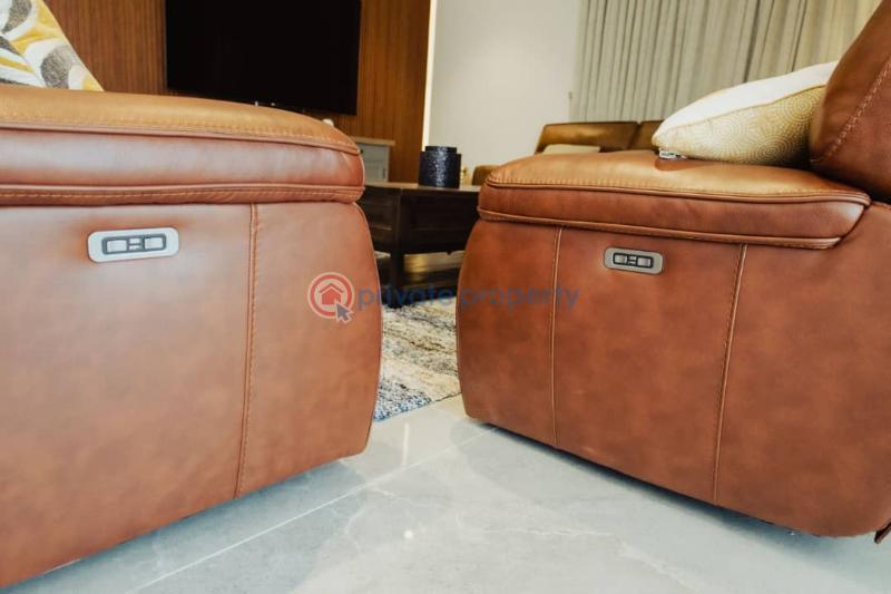 Luxuriously furnished 3bedroom waterfront apartment with gym on 5ft floor - 1 3 bedroom Block Of Flats Short let Osborne Phase 2, Osborne Foreshore Estate Ikoyi Lagos - 1