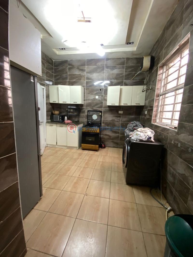 4 bedroom Detached Duplex For Sale Thomas Estate Lekki Phase 2 Lagos - 6