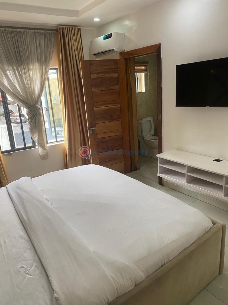Luxuriously furnished & fully serviced 4-bedroom terrace duplex - 8 4 bedroom Terraced Duplex For Rent Ikate Elegushi Lekki Lagos - 8