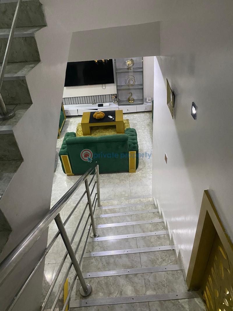 Luxuriously furnished & fully serviced 4-bedroom terrace duplex - 11 4 bedroom Terraced Duplex For Rent Ikate Elegushi Lekki Lagos - 11