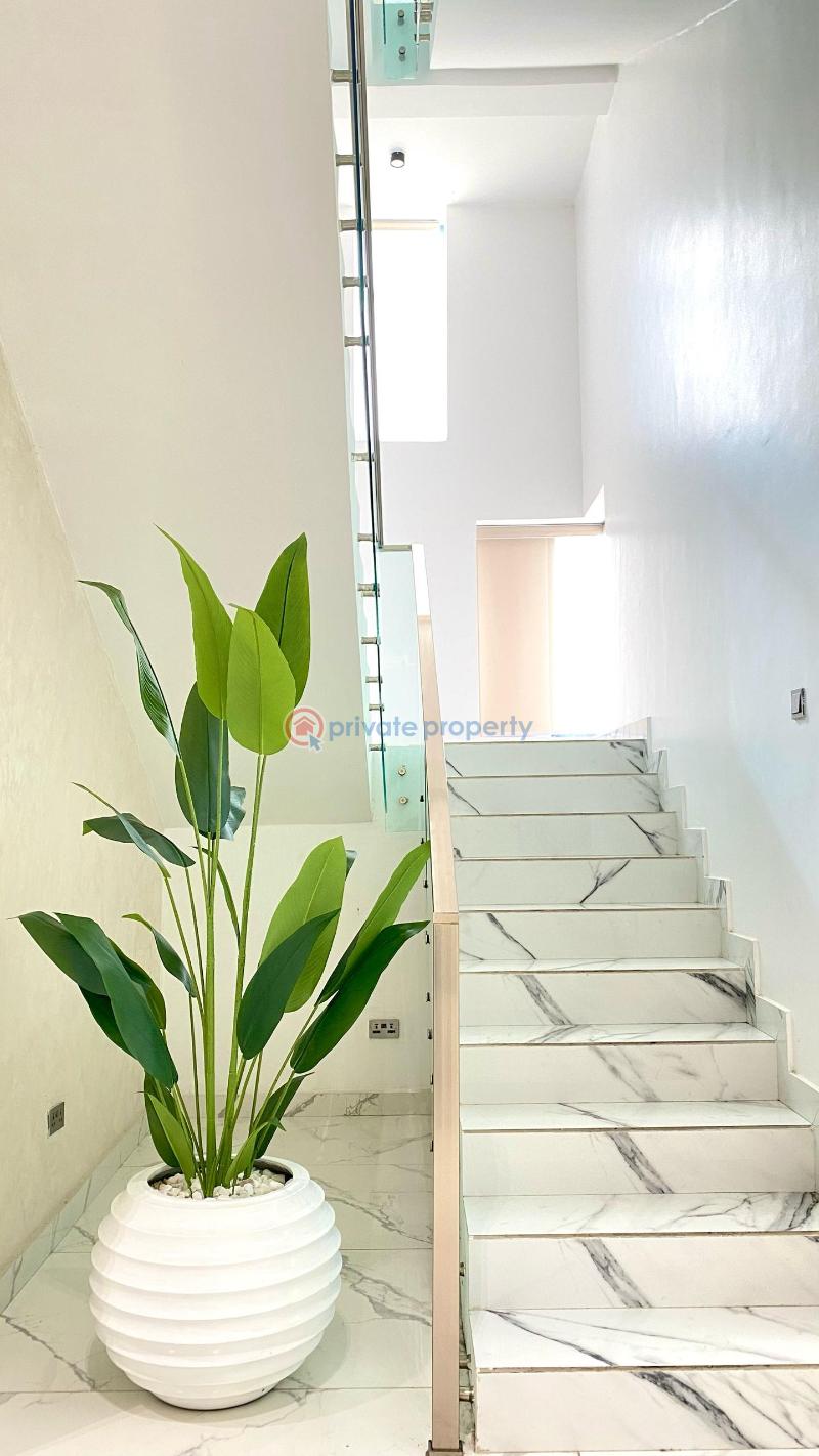 5 bedroom Detached Duplex Short let Pinnock Beach Estate, Osapa Lekki Lagos - 11