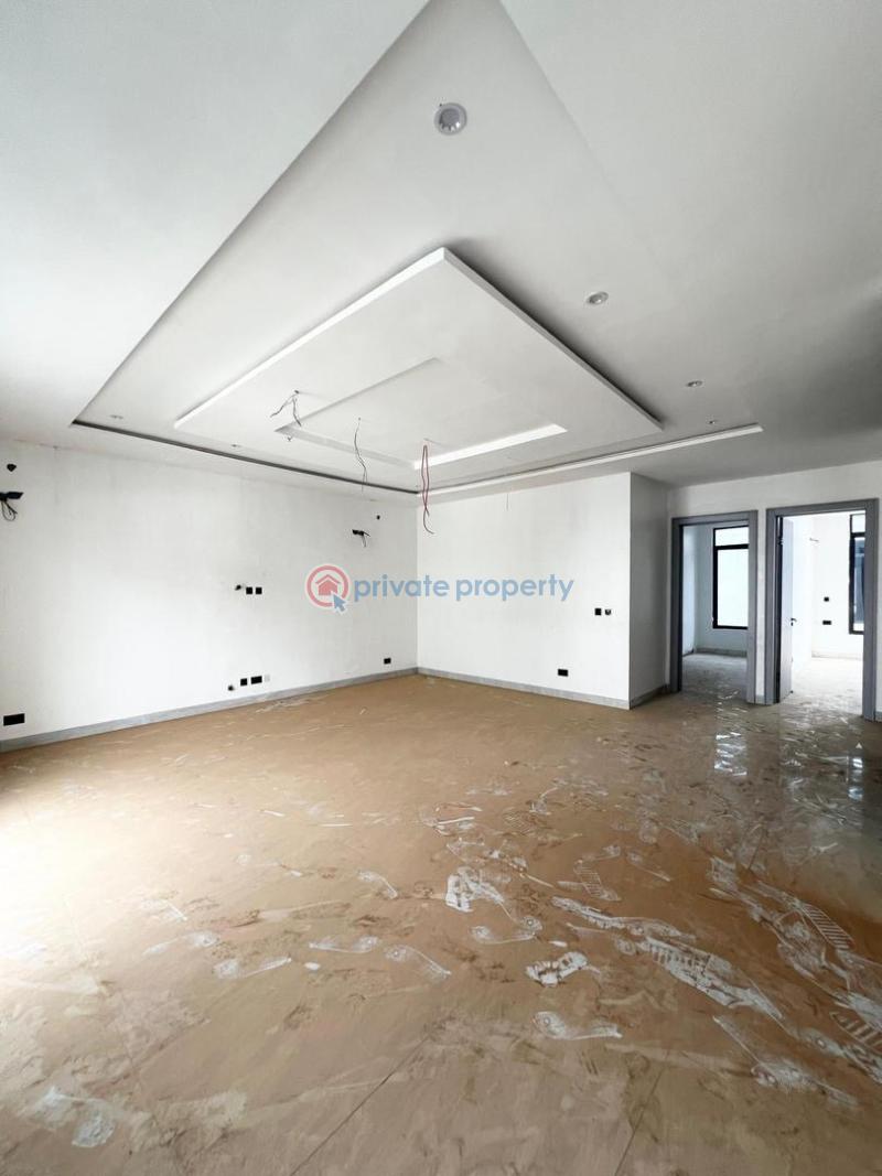2 bedroom Penthouse For Sale Right Side Lekki Phase 1 Lagos - 3