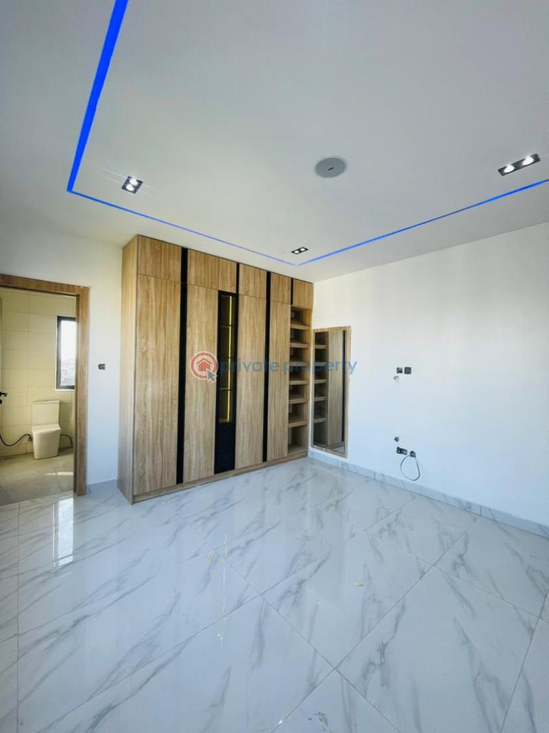 2 bedroom Flat & Apartment For Sale Lekki Phase 1 Lagos - 3