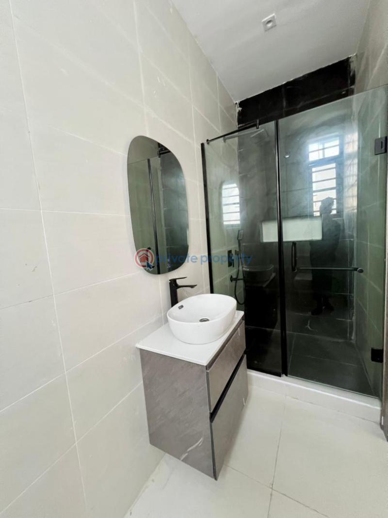 2 bedroom Block Of Flats For Sale Osapa Lekki Lagos - 4