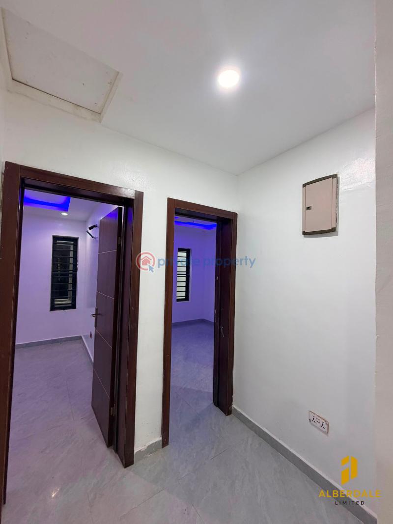 2 bedroom Flat & Apartment For Sale Itire-Ikate Surulere Lagos - 2