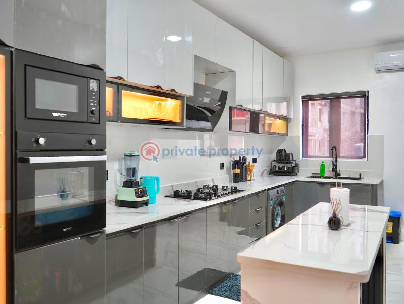 2 bedroom Block Of Flats Short let Freedom Way Lekki Phase 1 Lagos - 7