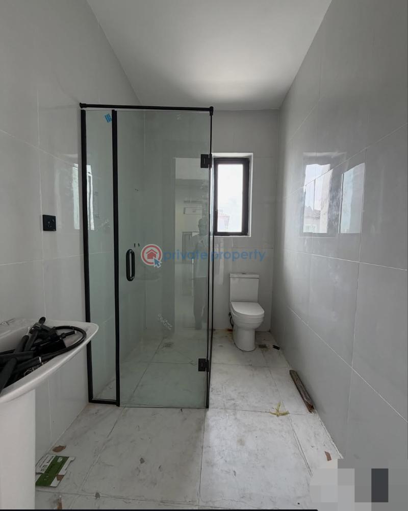 2 bedroom Block Of Flats For Sale Lekki Phase 1 Lagos - 10
