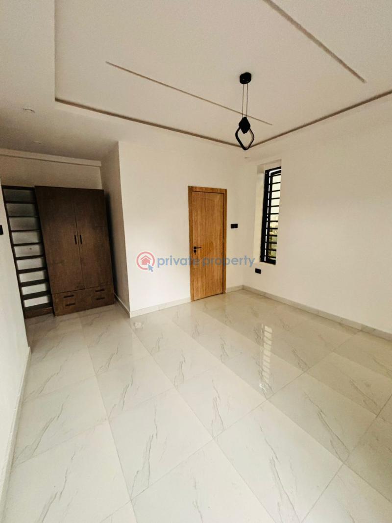 2 bedroom Block Of Flats For Rent Ologolo Estate Ologolo Lekki Lagos - 7