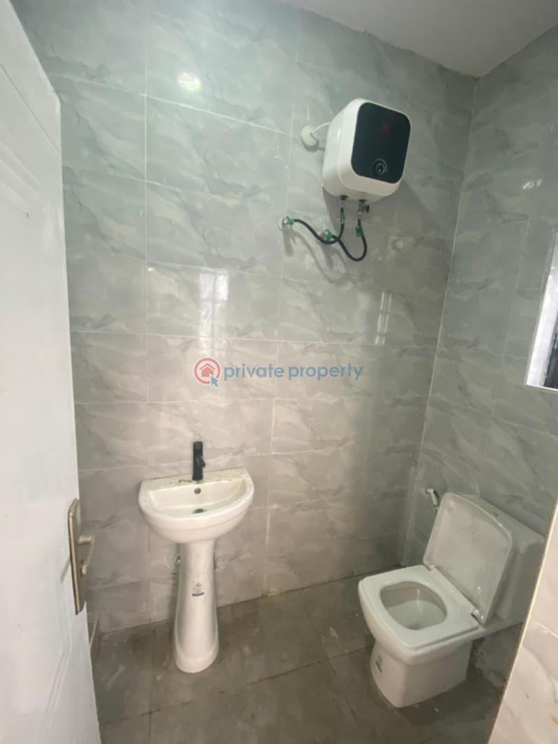 2 bedroom Block Of Flats For Sale Lekki Phase 2 Lagos - 11