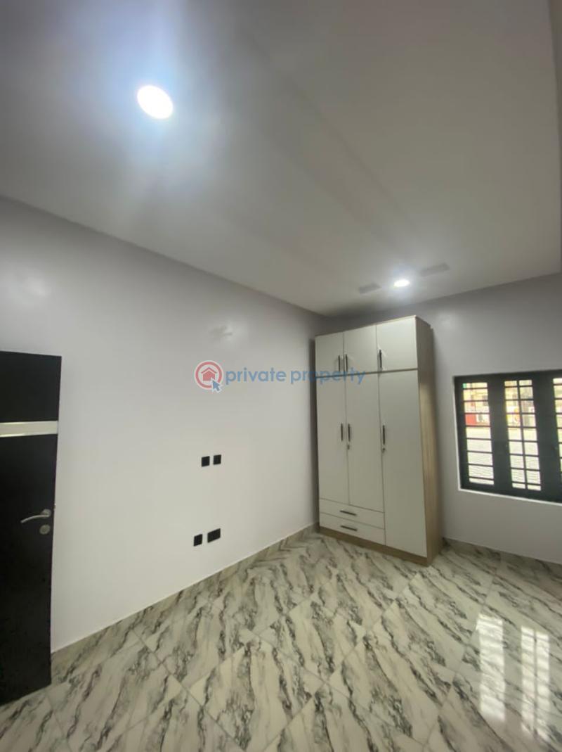 2 bedroom Block Of Flats For Sale Lekki Phase 2 Lagos - 9