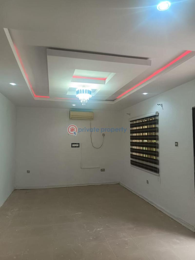 House For Rent Location: Aerodrome Gra, Ibadan Ibadan Oyo - 0