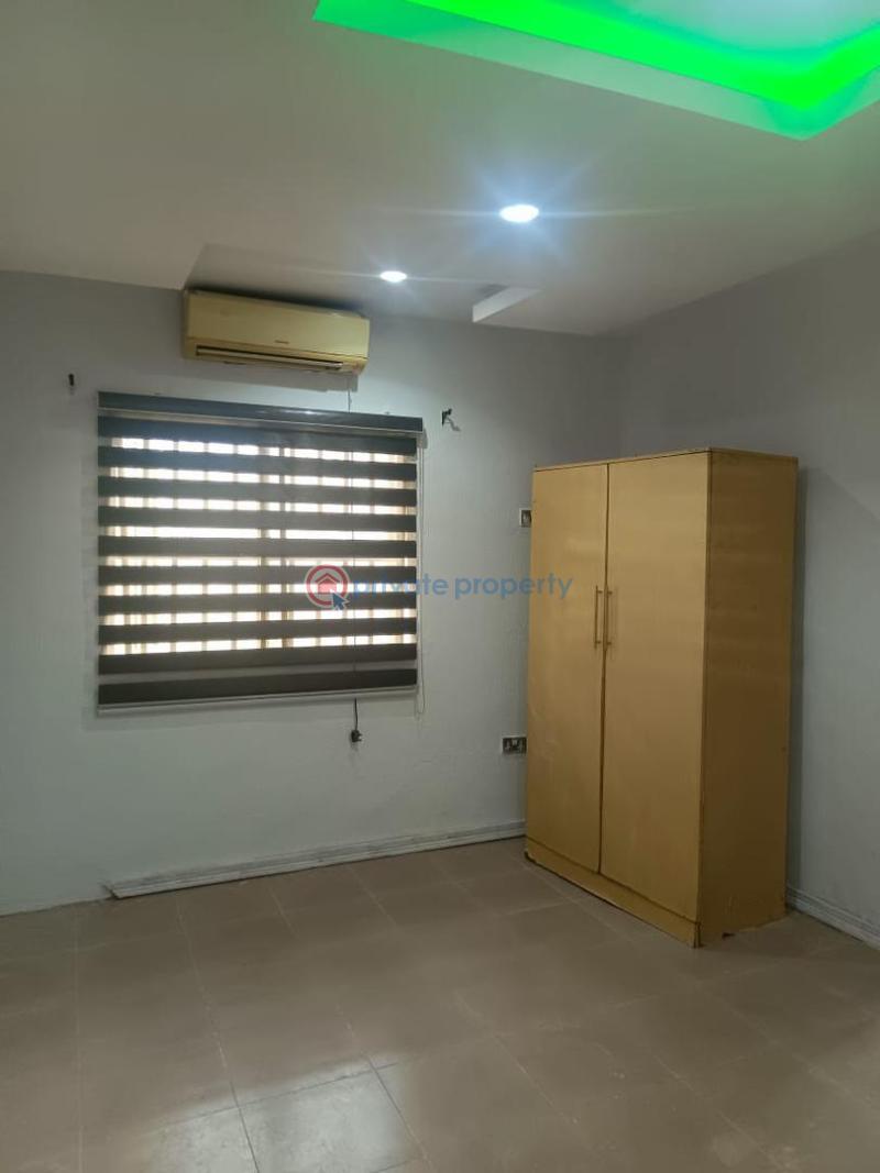 House For Rent Location: Aerodrome Gra, Ibadan Ibadan Oyo - 6