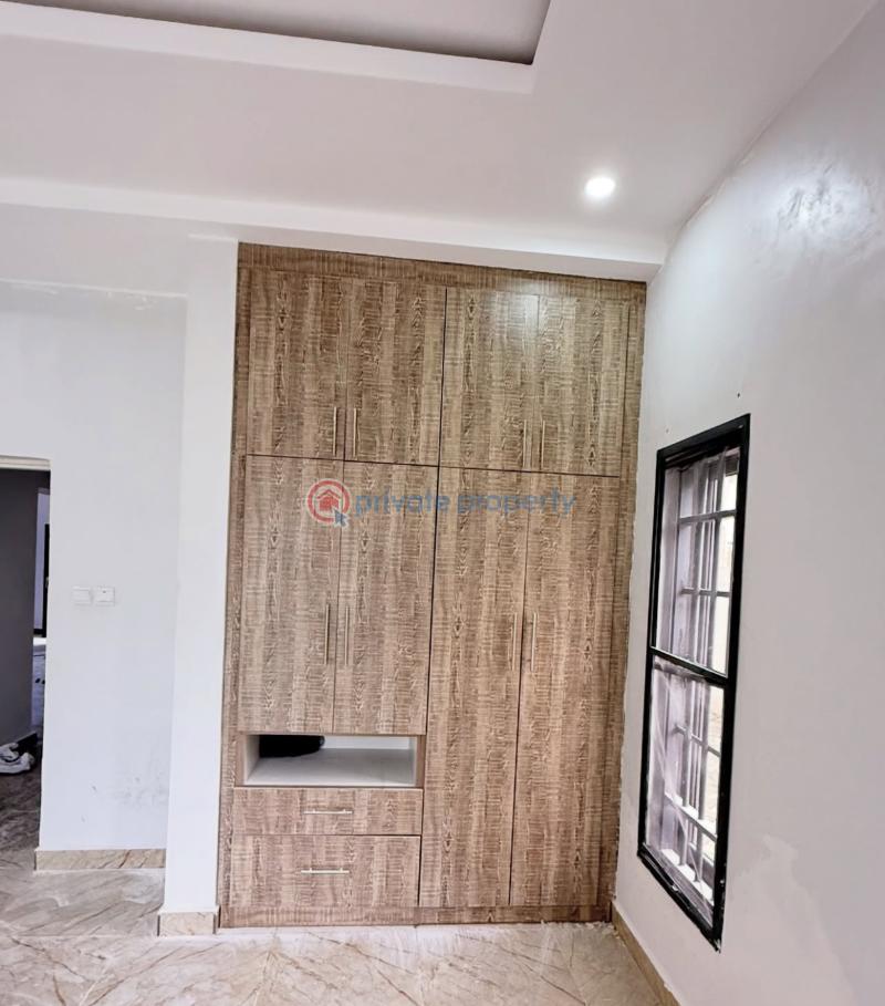 2 bedroom Block Of Flats For Rent Jahi Gilmore Jahi Abuja Phase 2  - 5