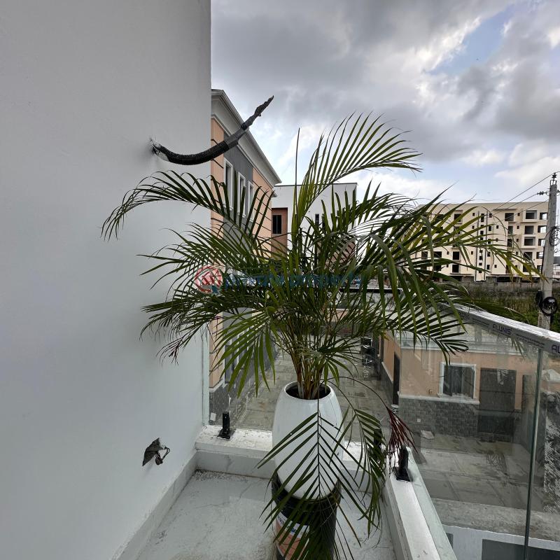 2 bedroom Shared Apartment For Sale Lekki Phase 1 Lagos - 1