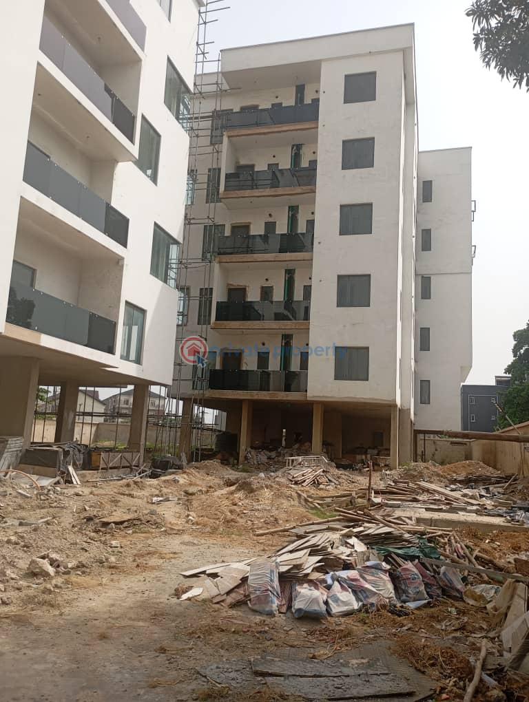 3 bedroom Block Of Flats For Rent Sabo Yaba Lagos - 0