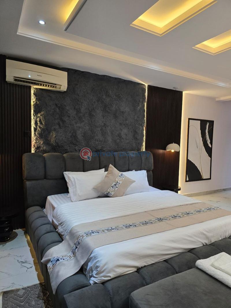 Luxury 2/3 bedroom apartment with swimming pool and elevator in victoria island - 11 2 bedroom Block Of Flats Short let Victoria Island Lagos - 11