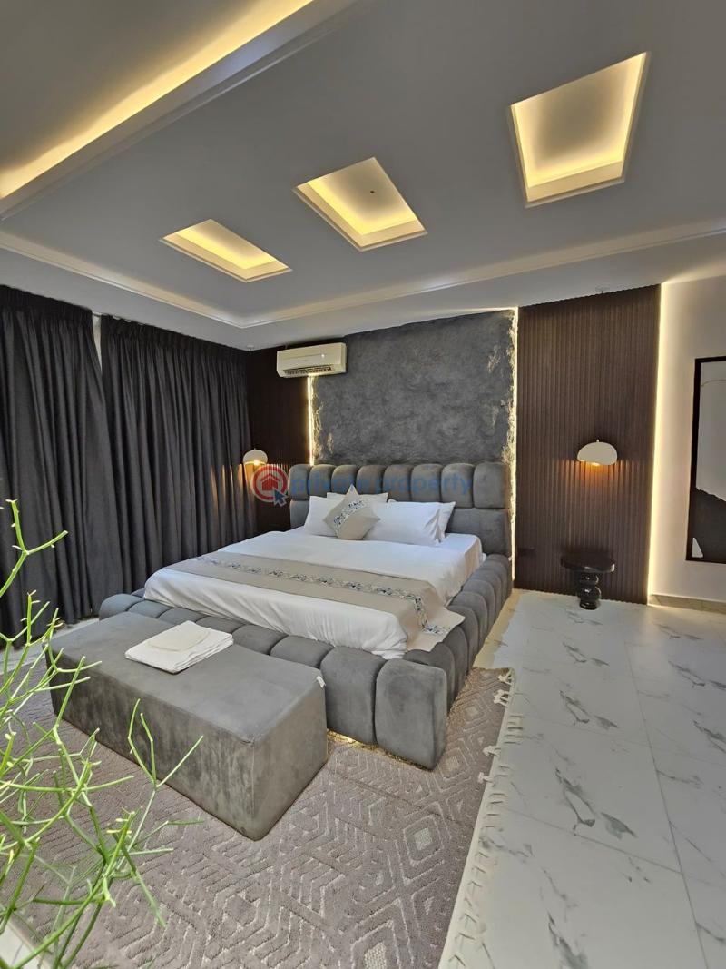 Luxury 2/3 bedroom apartment with swimming pool and elevator in victoria island - 13 2 bedroom Block Of Flats Short let Victoria Island Lagos - 13