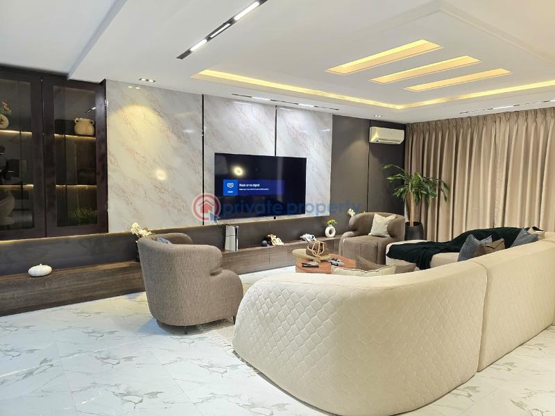 Luxury 2/3 bedroom apartment with swimming pool and elevator in victoria island - 12 2 bedroom Block Of Flats Short let Victoria Island Lagos - 12