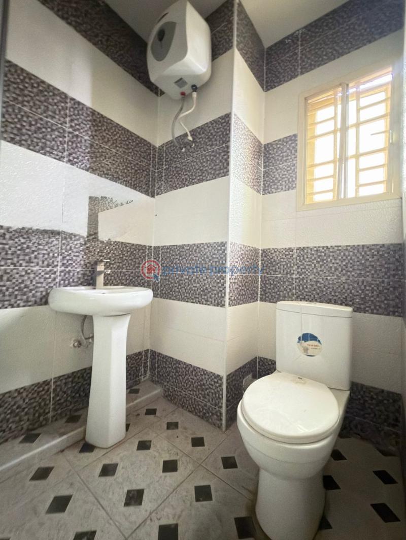 2 bedroom Penthouse For Rent Lekki Phase 1 Lagos - 2