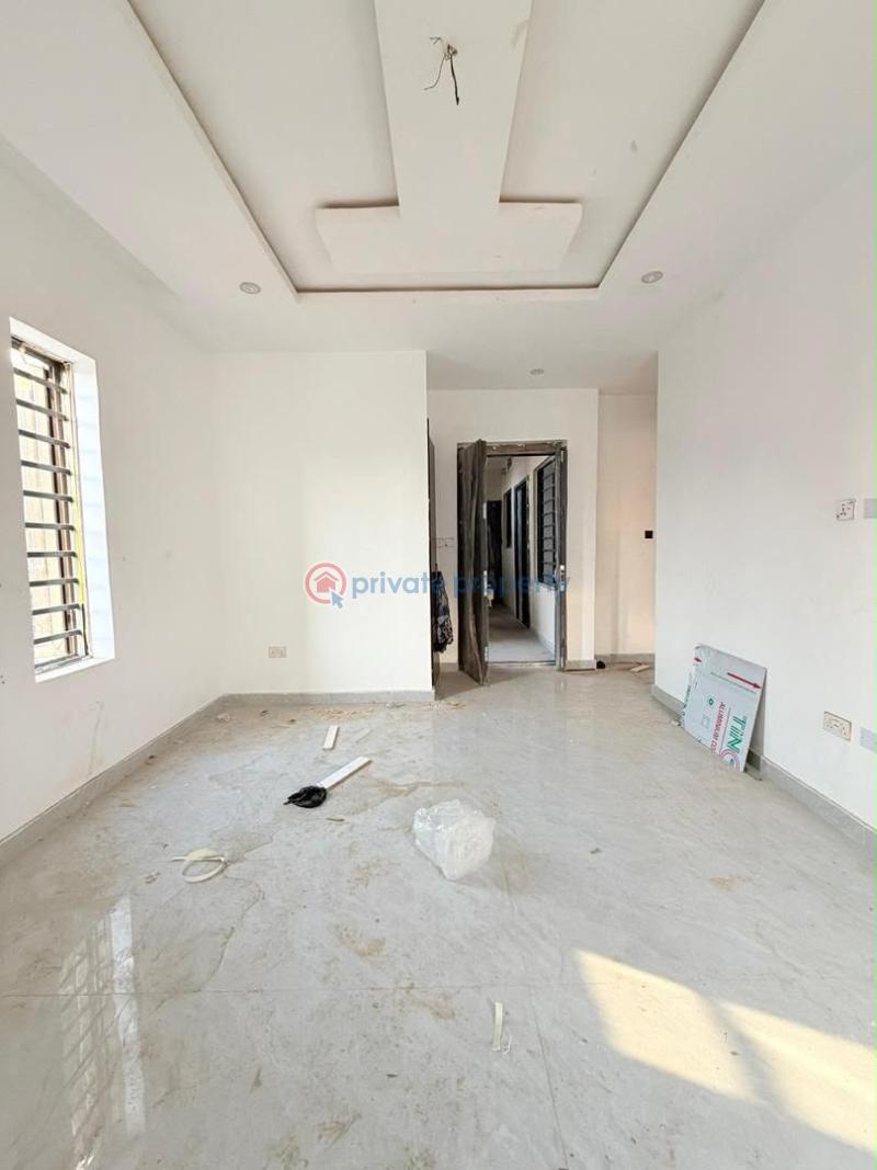 2 bedroom Block Of Flats For Sale Surulere Lagos - 8