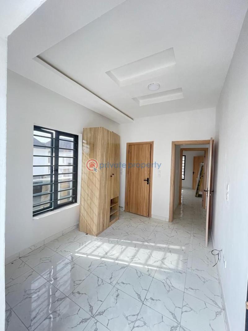 Luxury 2bedroom serviced apartment - 5 2 bedroom Block Of Flats For Sale Victoria Garden City Lekki Lagos - 5