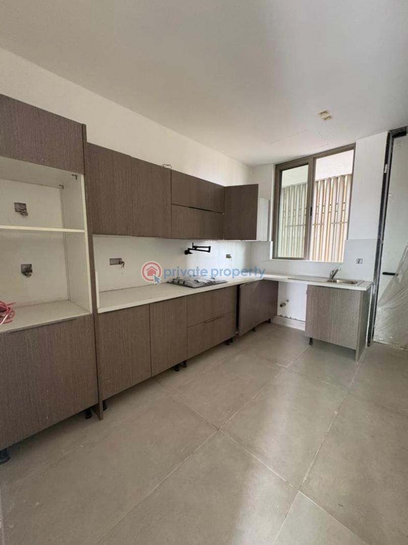 3 bedroom Maisonette For Sale Lekki Phase 1 (right Side), Lekki Lekki Phase 1 Lagos - 3